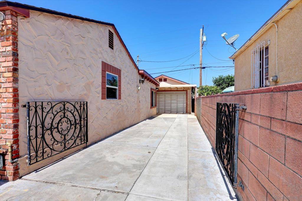San Diego, CA 92105,2028 54Th Street