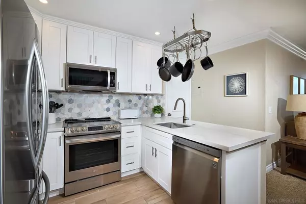 Oceanside, CA 92054,999 N Pacific St #E311