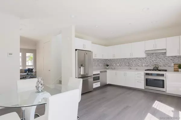 La Mesa, CA 91941,8240 High St