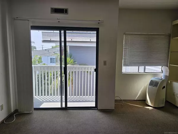 San Diego, CA 92104,3760 Florida St #316