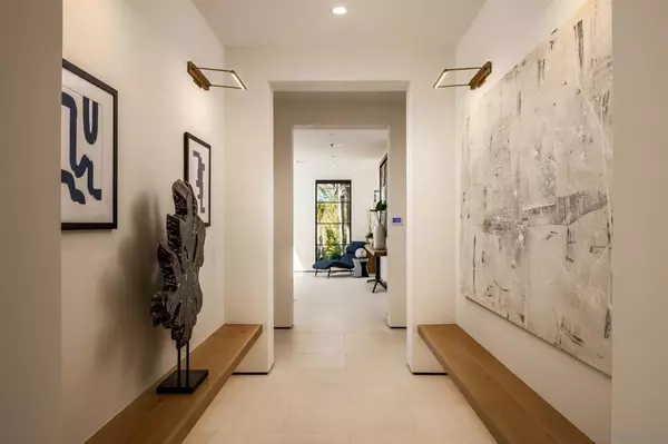 La Jolla, CA 92037,6357 Castejon Dr