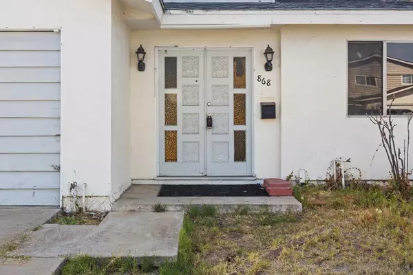San Diego, CA 92154,868 Narwhal St