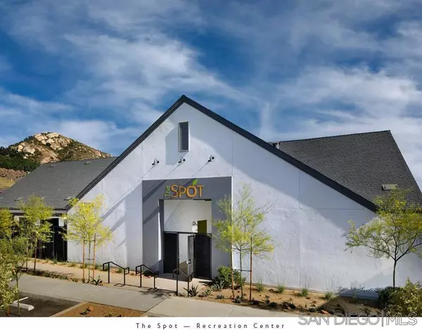 Fallbrook, CA 92028,614 Meadowood St. #401