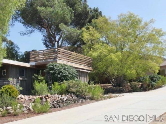 Santee, CA 92071,8209 Mesa Rd