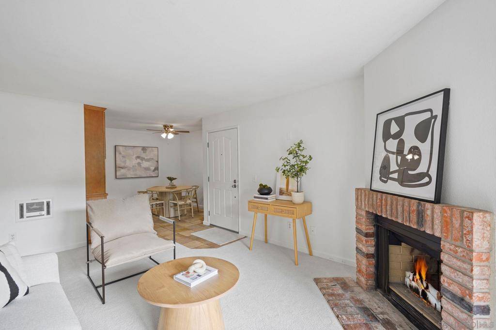 Encinitas, CA 92024,1820 S El Camino Real #205