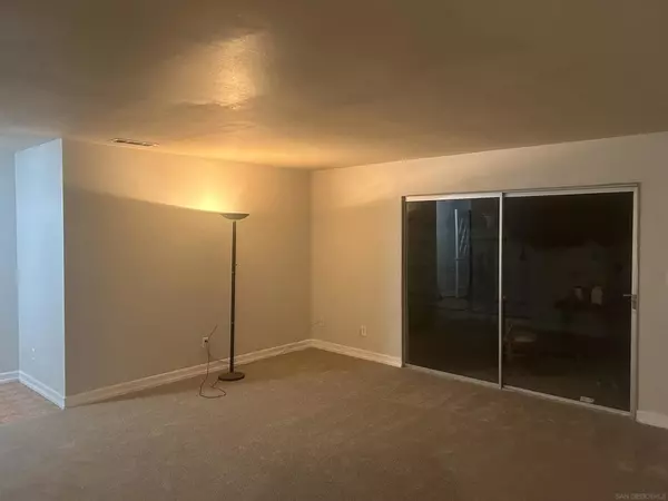 Escondido, CA 92026,1050 N Grape Street N
