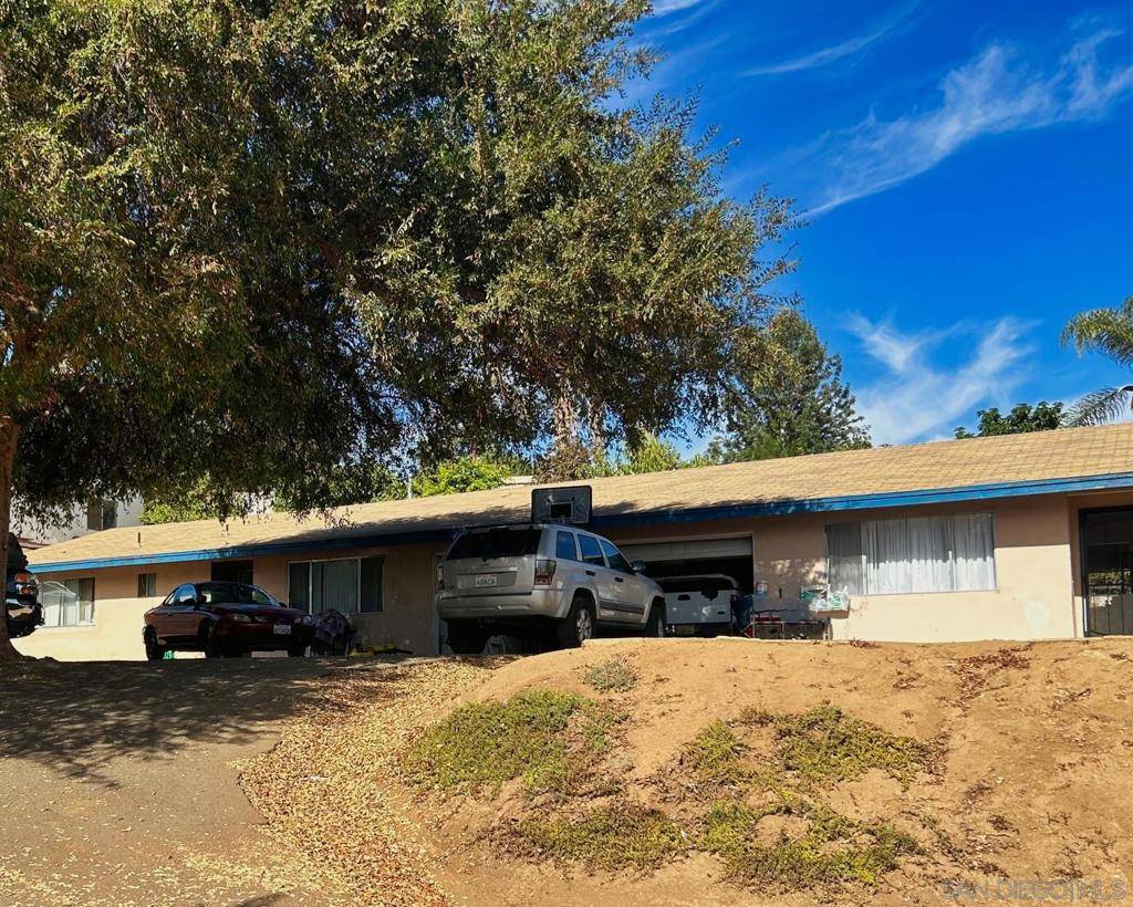 772 E Vista Way, Vista, CA 92084