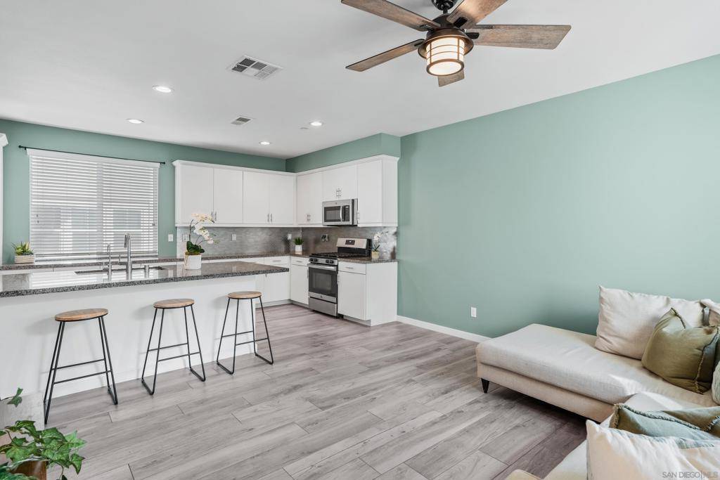 Chula Vista, CA 91915,2379 Element Way #3