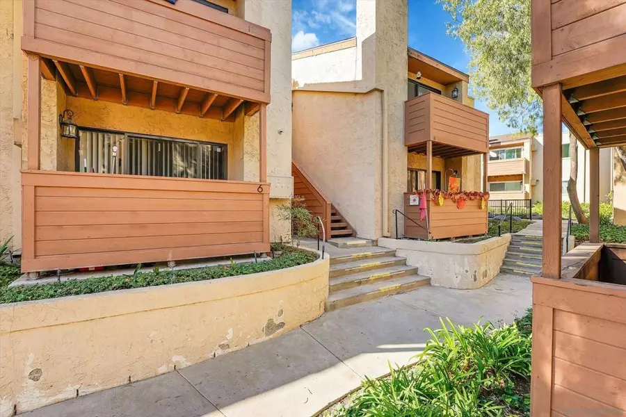 2920 Briarwood Rd. #D11, Bonita, CA 91902