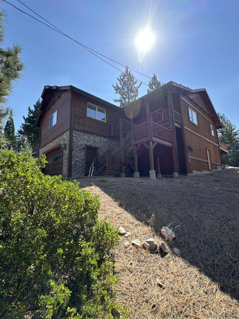 Big Bear, CA 92315,663 Catbird Lane