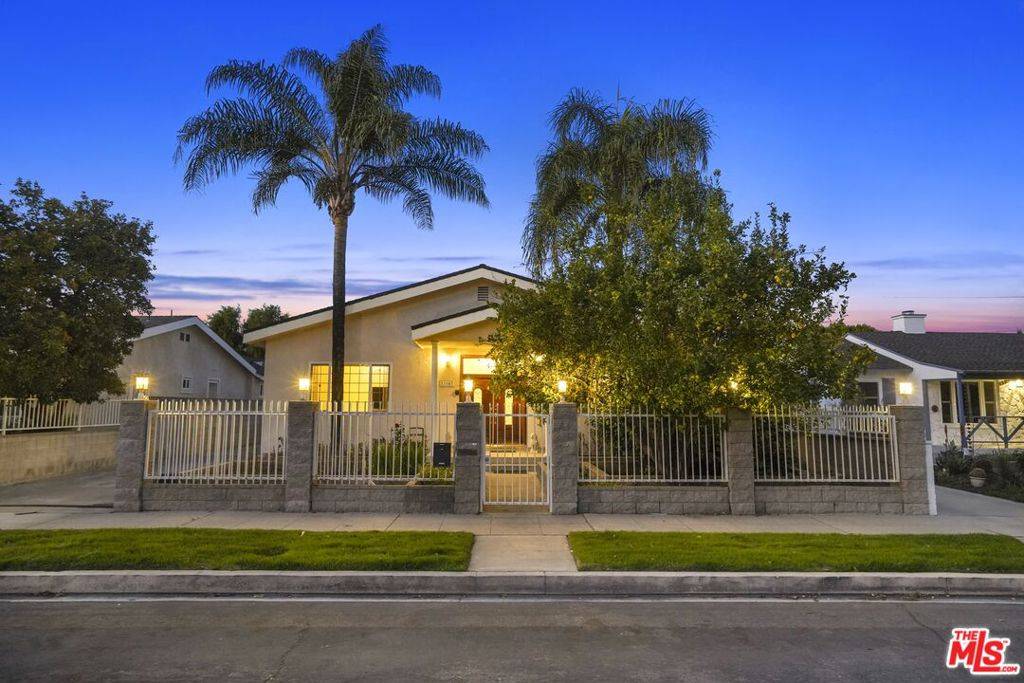 11647 Morrison ST, Valley Village, CA 91601
