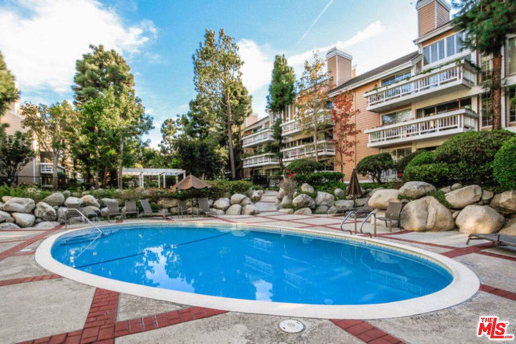4338 Redwood AVE #B-201, Marina Del Rey, CA 90292