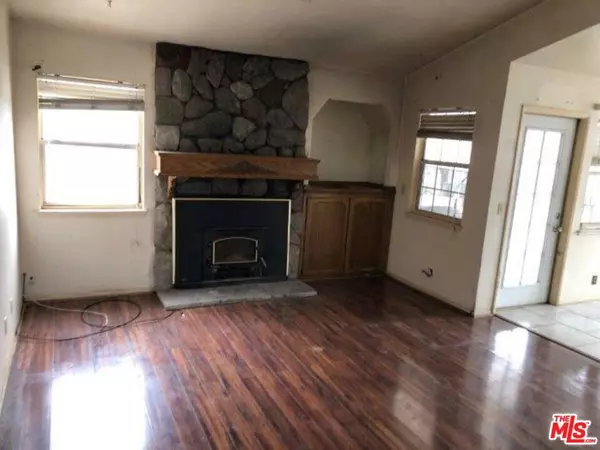 Lake Hughes, CA 93532,15372 Sandrock DR