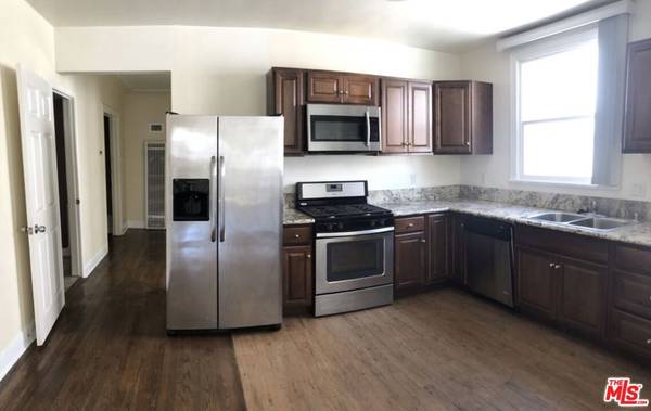 Los Angeles, CA 90004,238 S Kenmore AVE #240