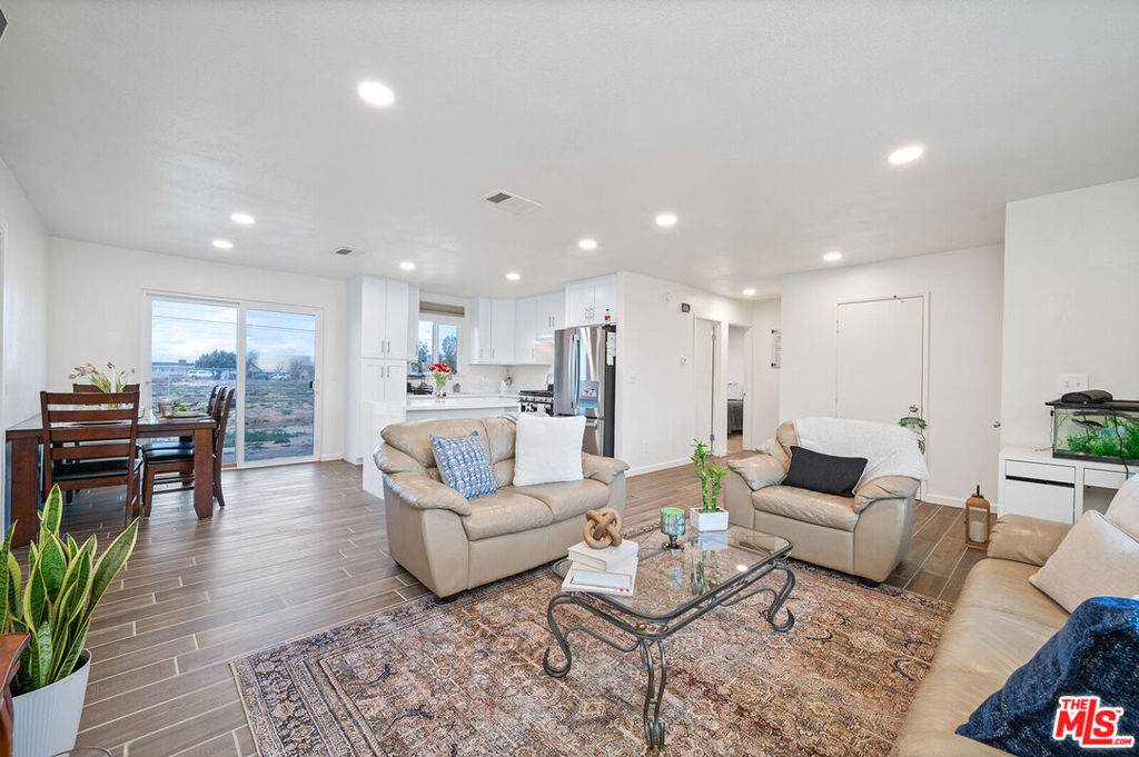 22676 Ottawa RD, Apple Valley, CA 92308