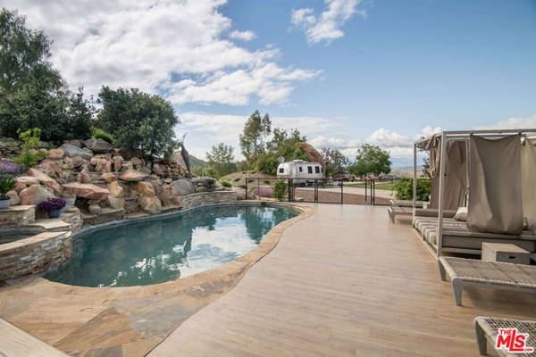 Agoura Hills, CA 91301,30884 Mulholland HWY