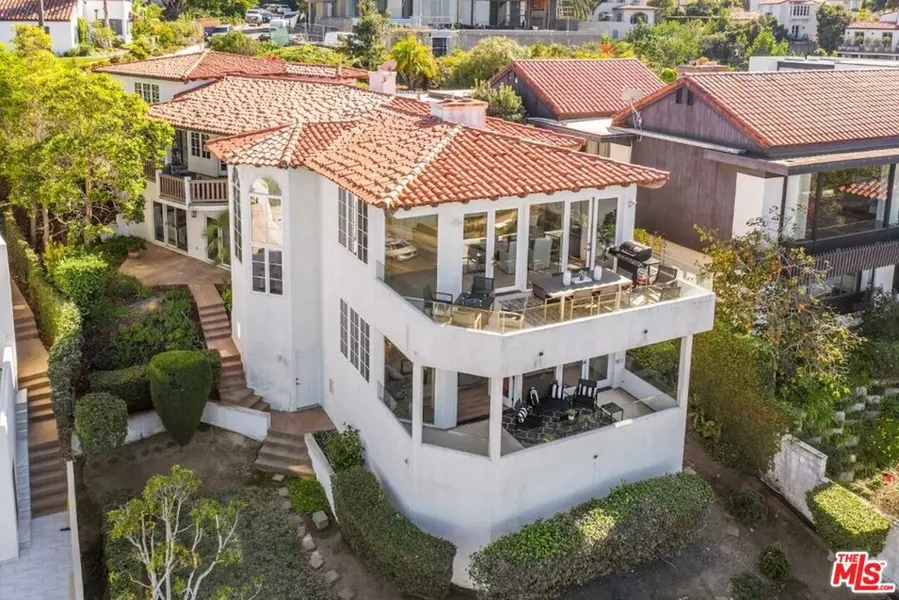 7782 Lookout DR, La Jolla, CA 92037