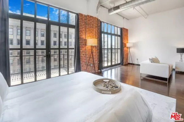 1645 N Vine ST #905, Los Angeles, CA 90028