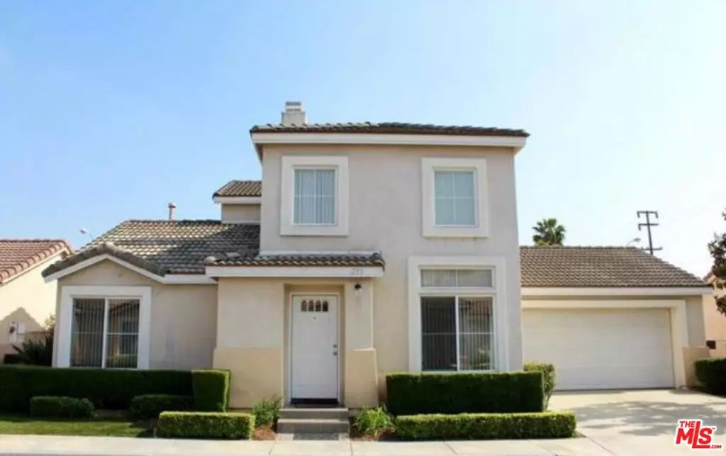 Azusa, CA 91702,233 Oakview DR