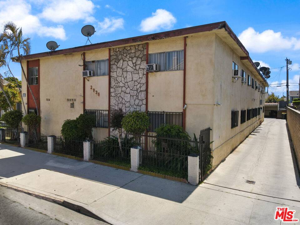 Huntington Park, CA 90255,2938 E 60th PL