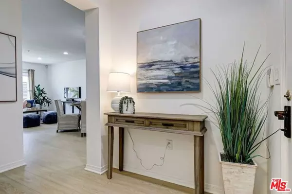 Playa Vista, CA 90094,6020 Seabluff DR #432