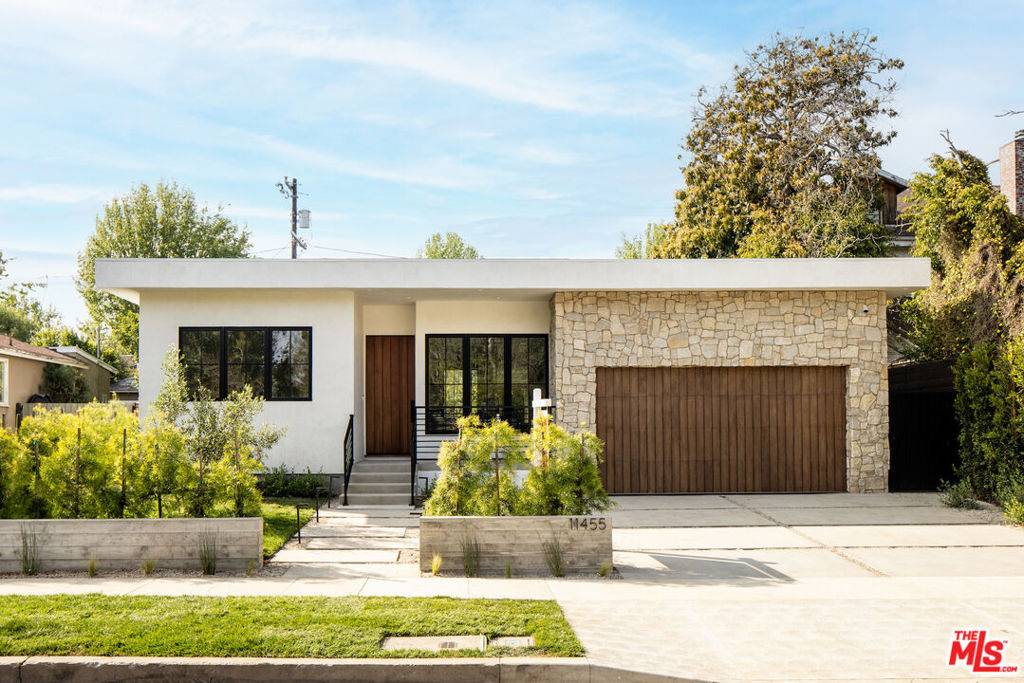 11455 Woodbine ST, Los Angeles, CA 90066