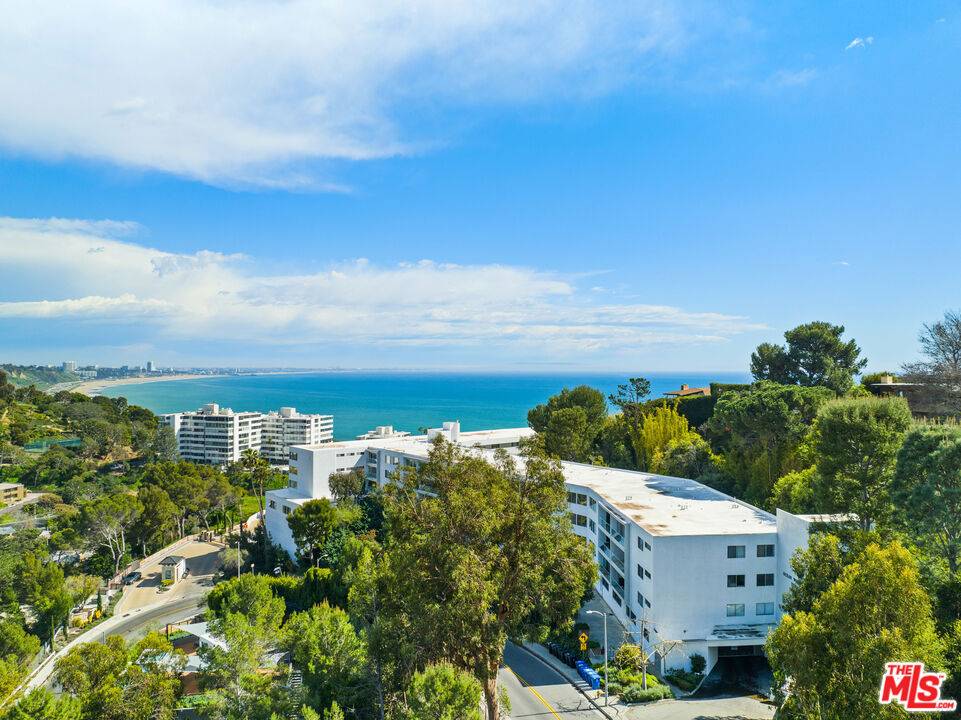 Pacific Palisades, CA 90272,17337 Tramonto DR #111