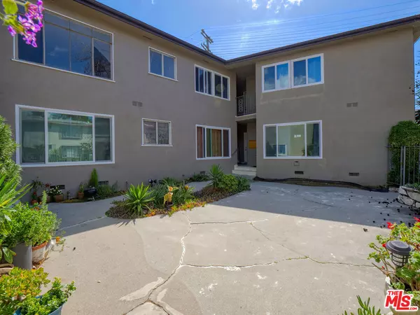 Los Angeles, CA 90034,3280 Provon LN