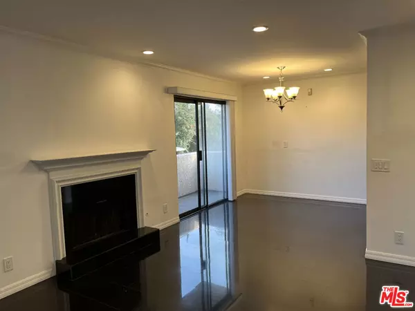 Panorama City, CA 91402,9210 Van Nuys BLVD #22