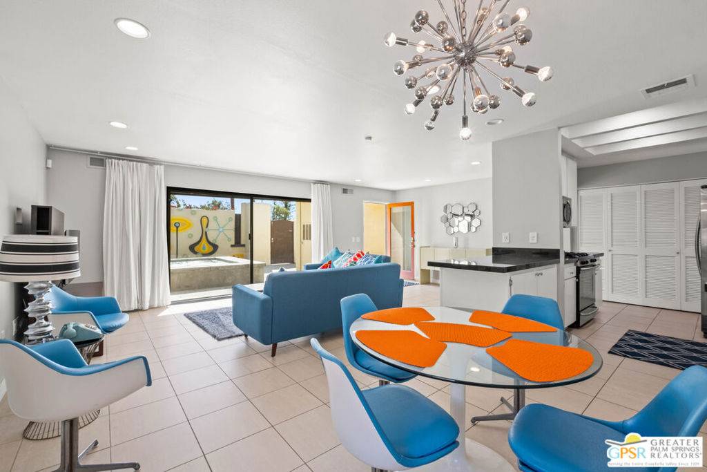 415 N Hermosa DR, Palm Springs, CA 92262