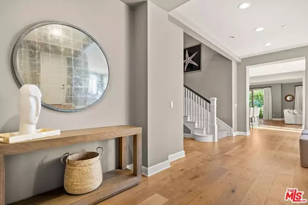 Goleta, CA 93117,50 Sanderling LN