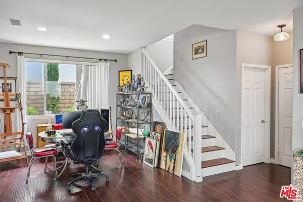 Castaic, CA 91384,27652 Redwood WAY