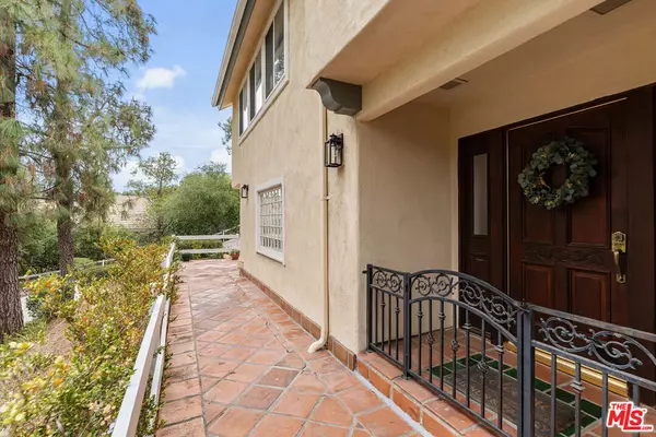 Bell Canyon, CA 91307,200 Bell Canyon RD