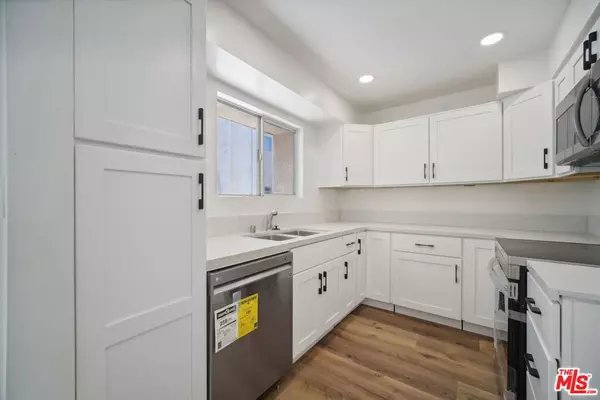 7651 Reseda BLVD #73U, Reseda, CA 91335