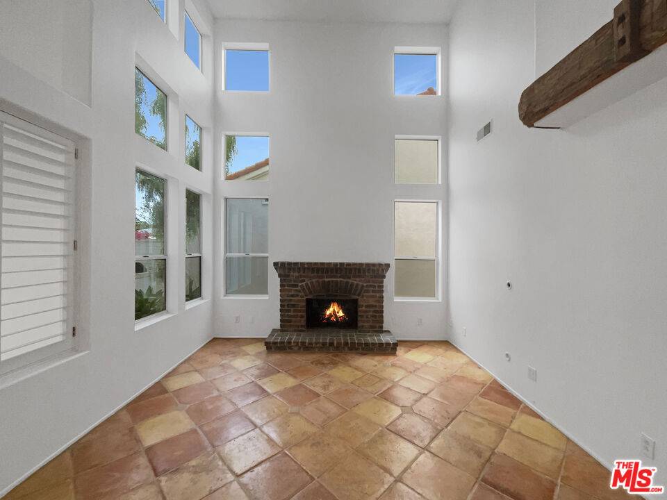 Foothill Ranch, CA 92610,22 Bonita VIS