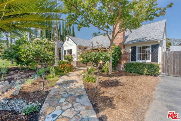 North Hollywood, CA 91601,4912 Denny AVE