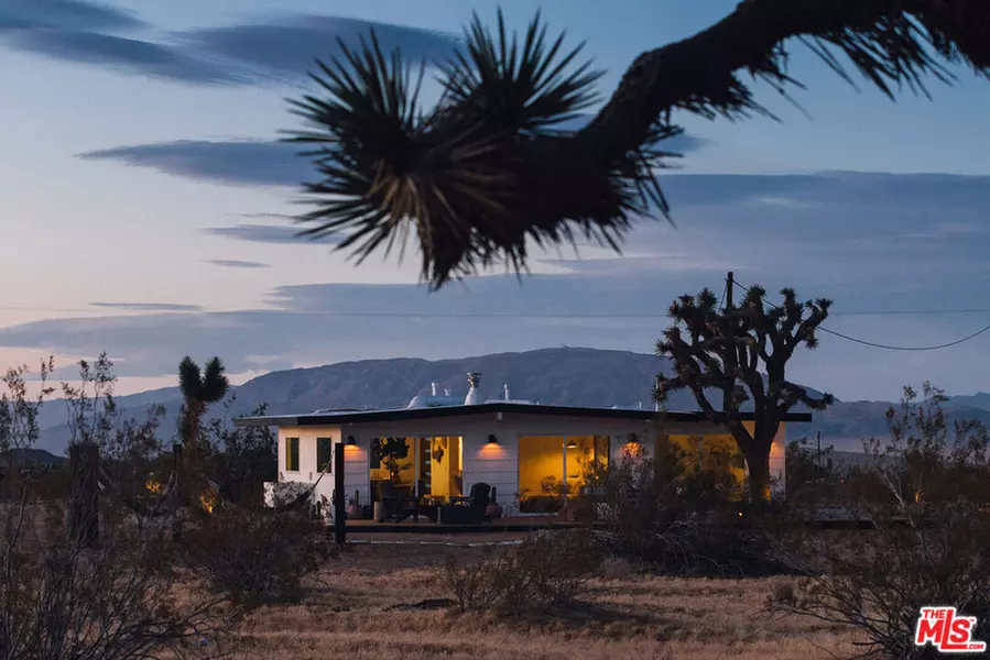 60277 Stearman RD, Landers, CA 92285