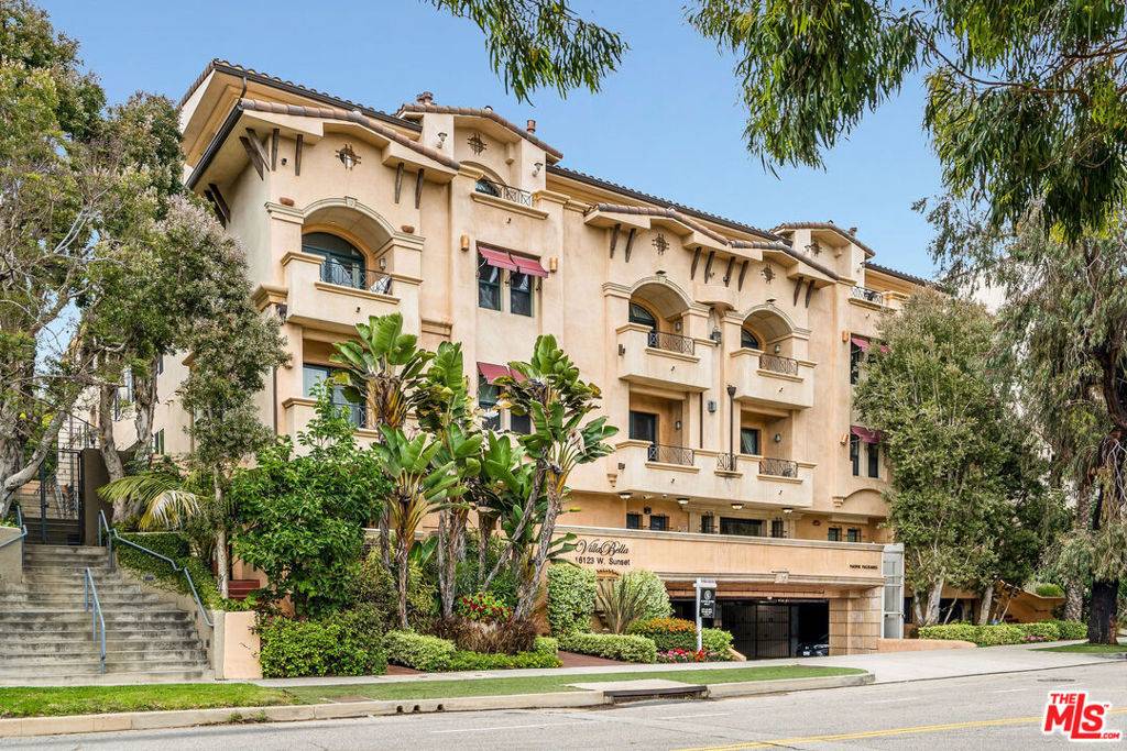 Pacific Palisades, CA 90272,16123 W Sunset BLVD #206
