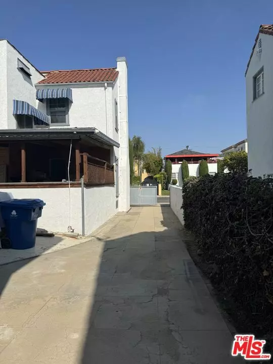 Los Angeles, CA 90005,821 Lorraine BLVD