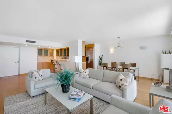 Santa Monica, CA 90402,201 Ocean AVE #703B