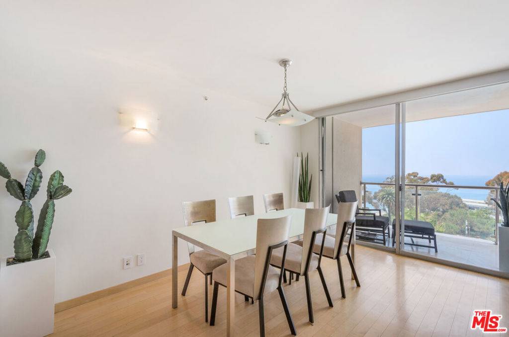 Santa Monica, CA 90402,201 Ocean AVE #703B