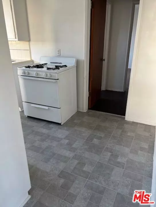 Los Angeles, CA 90066,12736 Venice BLVD #6