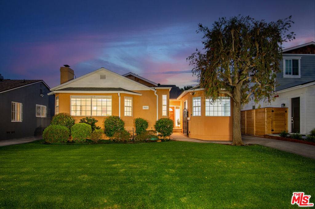 9410 Hargis ST, Los Angeles, CA 90034