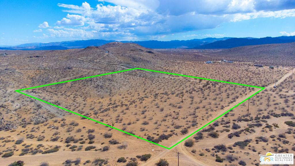 Joshua Tree, CA 92252,60150 Patrick WAY