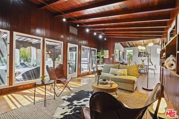 Woodland Hills, CA 91364,4525 Canoga AVE