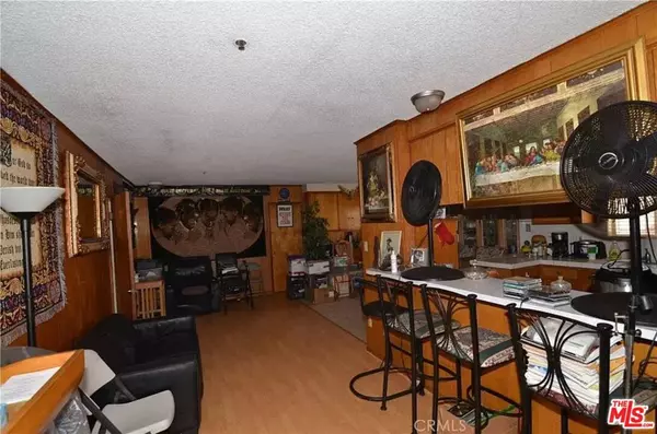 Los Angeles, CA 90047,1461 W 108th ST