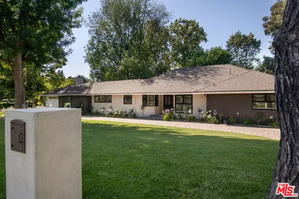 Woodland Hills, CA 91364,4619 Del Moreno DR