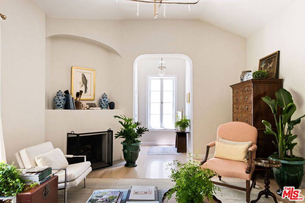 West Hollywood, CA 90069,8971 Norma PL