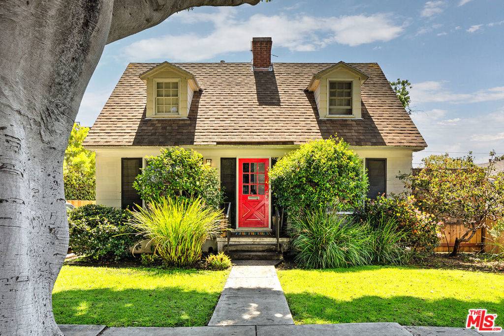 2004 Oak ST, Santa Monica, CA 90405