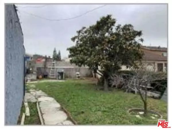 Los Angeles, CA 90047,1660 W 106th ST